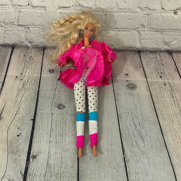 Cool Times Barbie Vintage Doll - Picture 1 of 8